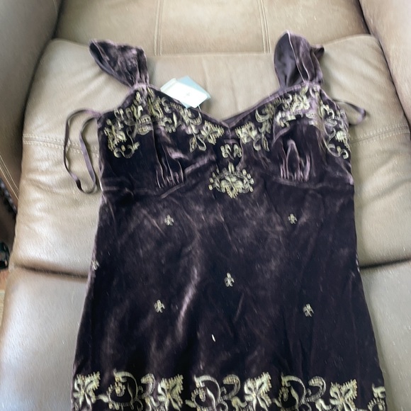 Velvet top by Ann Taylor - Picture 8 of 8